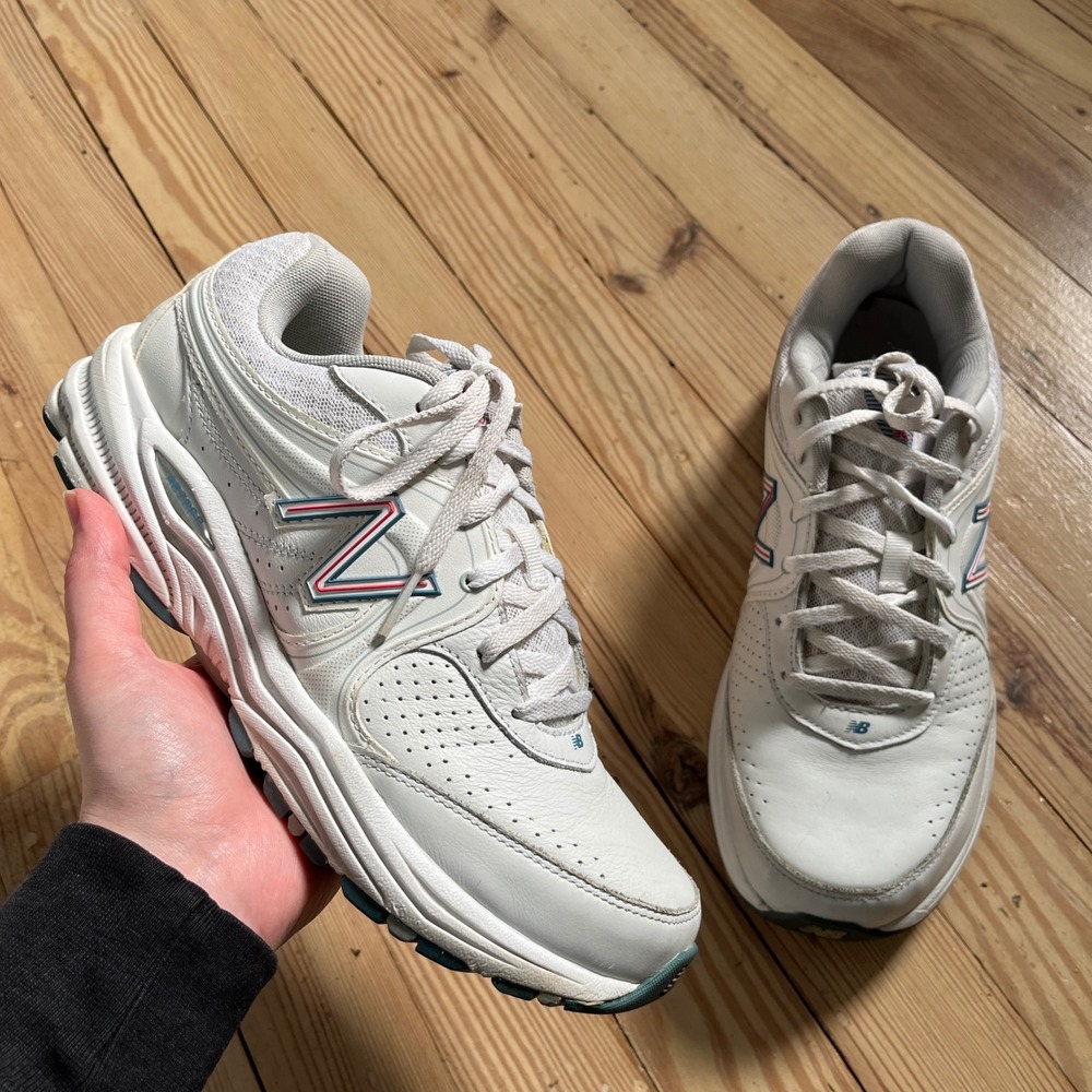 New Balance 840 Walking Shoes Womens 9.5 White Leather ABZORB Sneakers WW840 - Picture 1 of 9